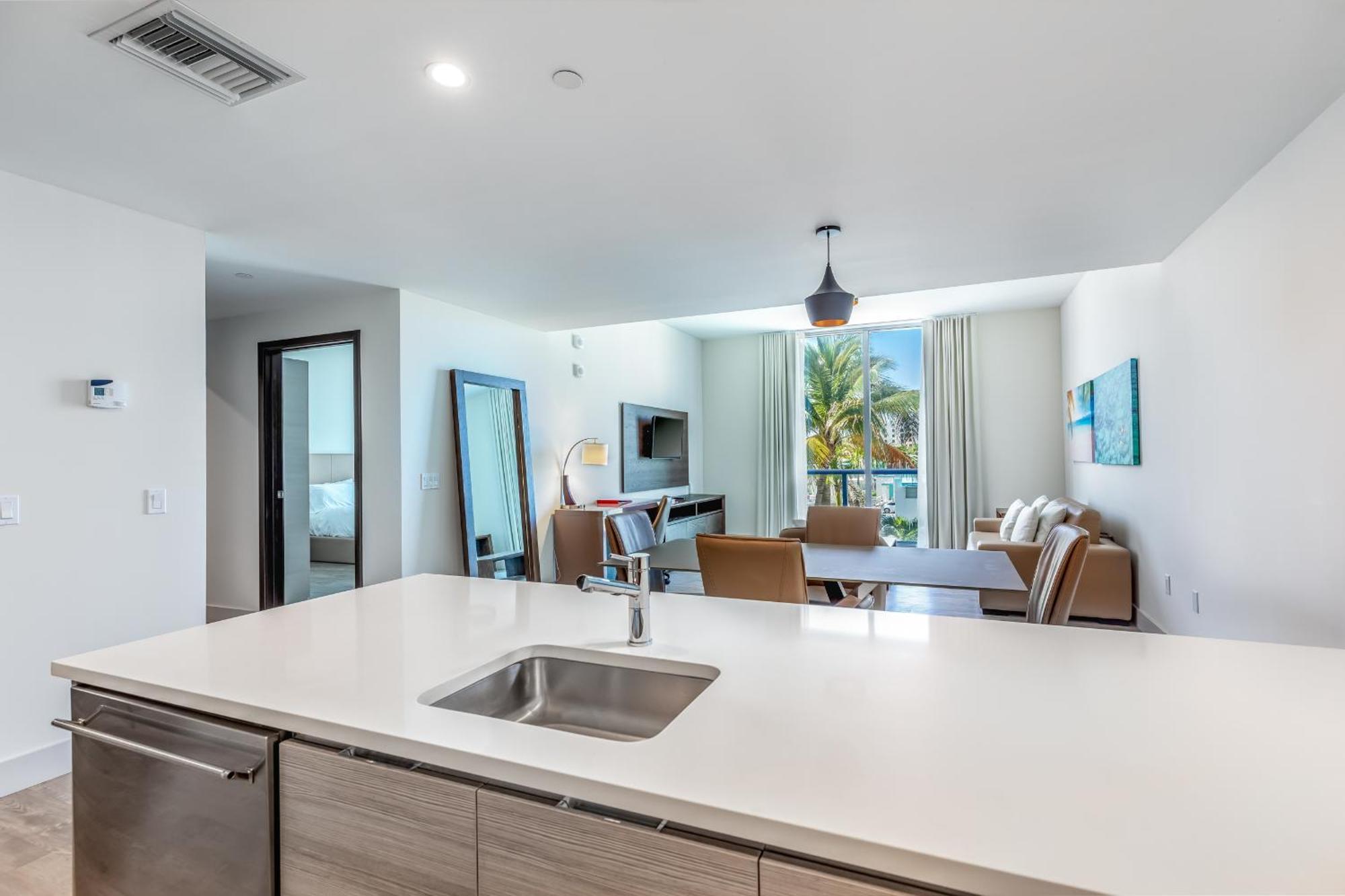 Stylish Private Beach Condo In Hollywood Fl, 3Min Walk To Hollywood Beach Ngoại thất bức ảnh